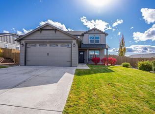 4664 SW Volcano View Way, Redmond, OR 97756