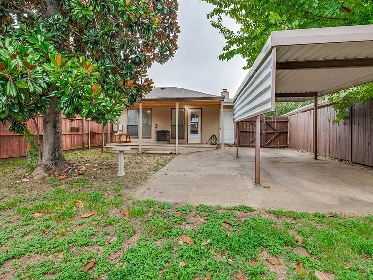 3006 Post Oak Dr — Photo 12