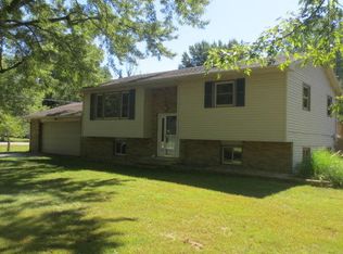 6876 Rosemary Dr, Coloma, MI 49038