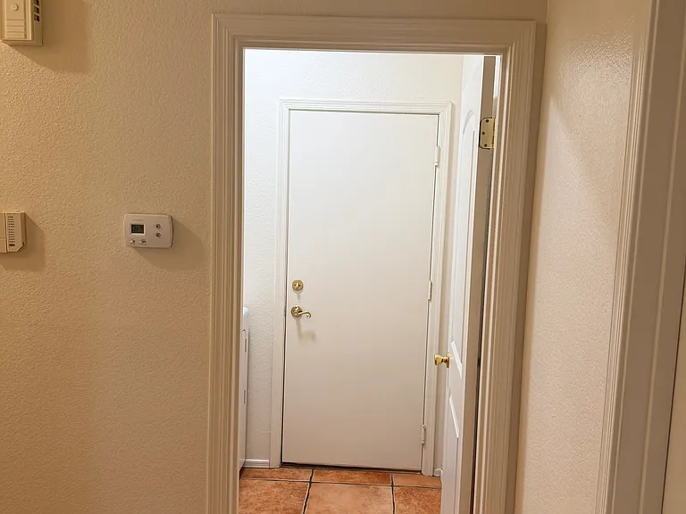 9005 N Lawndale Dr — Photo 45