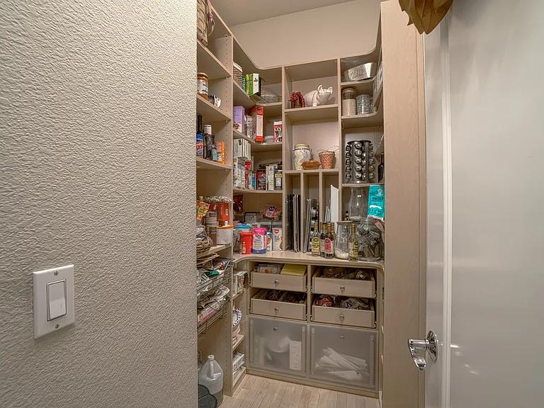 2703 Brush Creek Rd — Photo 25