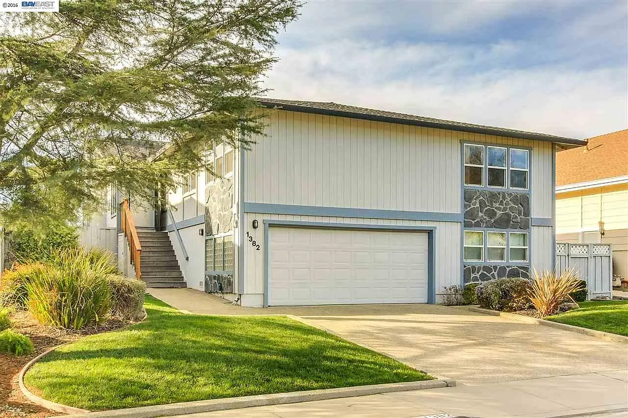 1382 Discovery Bay Blvd photo 1
