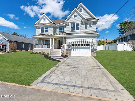 5th image of 1130 Mohegan Road