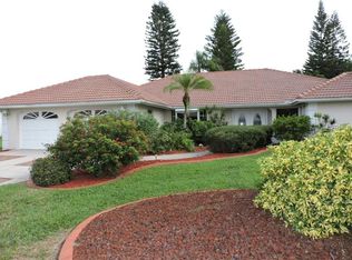 498 Dover Dr S, Englewood, FL 34223
