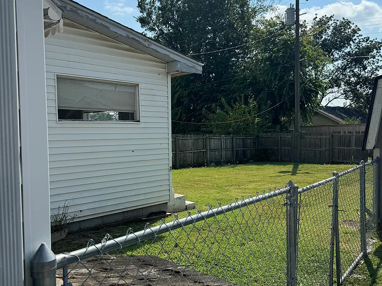 1312 S Quincy Ave E — Photo 3