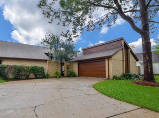 2607 Durban Dr, Houston, TX 77043