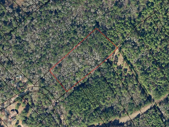556 Mercantile Rd, Mc Clellanville, SC 29458