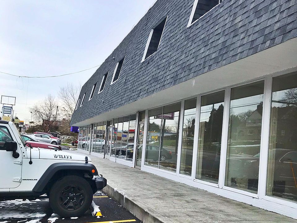 1st image of 704 Lincoln Hwy