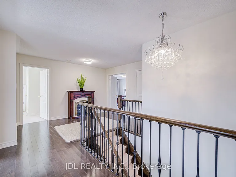 1139 Cenotaph Blvd — Photo 28