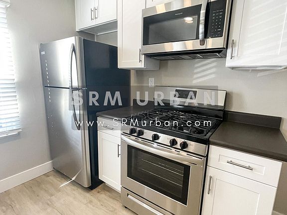 4th image of 4054 Arizona St