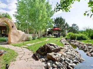 7 Vista Calabasas, Santa Fe, NM 87506