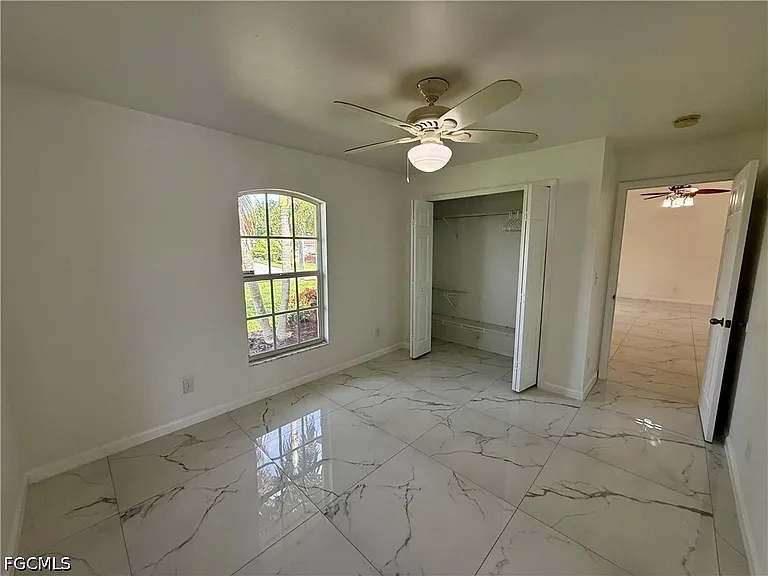 2209 NE 9th Ave — Photo 20