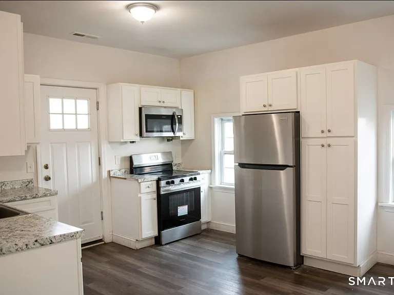 22 Brewster St #2 — Photo 1