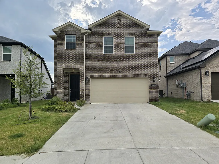 1805 Acosta Dr — Photo 1