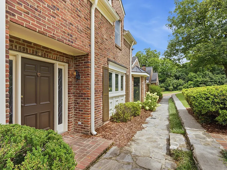 3627 Hoods Hill Rd — Photo 3