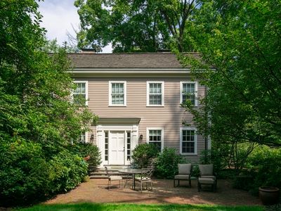 87 Hancock St, Lexington, MA, 02420