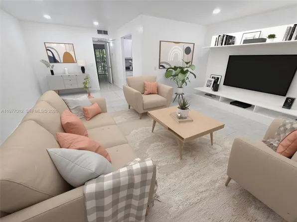 251 SW 132nd Way, Hollywood, FL