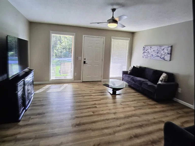 1443 Darty Rd — Photo 5