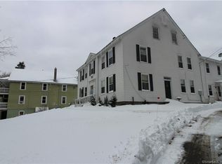 2 Center St APT 2B, Andover, CT 06232