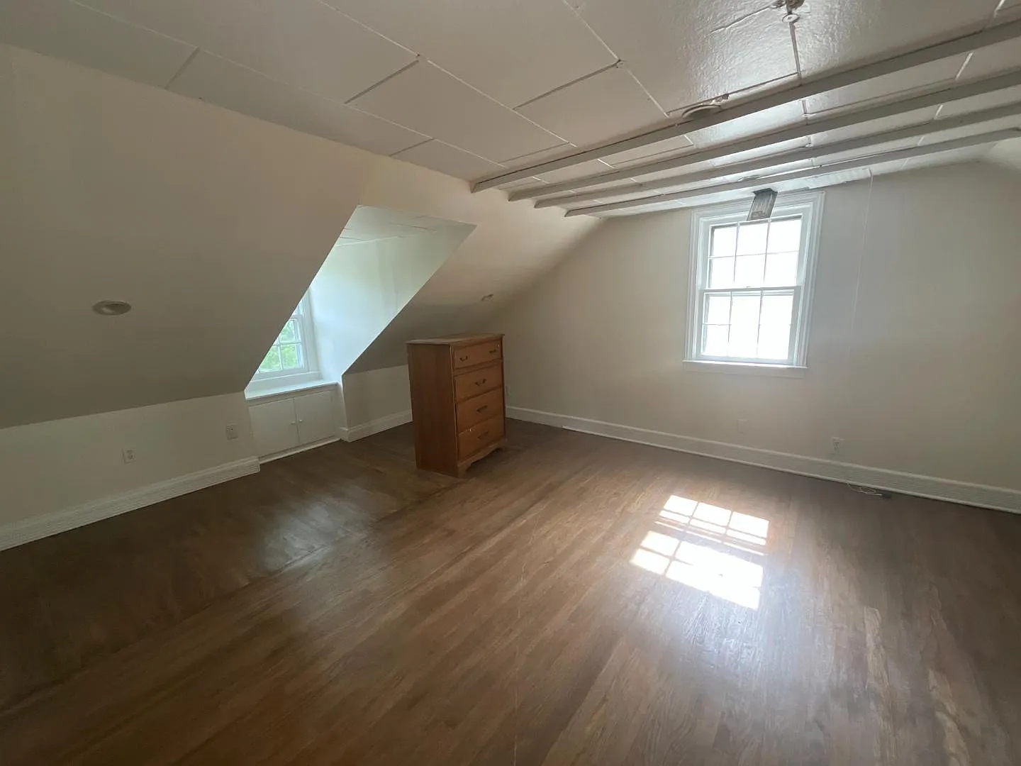 1203 W Friendly Ave - B — Photo 4