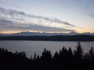 211 E Twanoh Heights Rd N, Belfair, WA 98528