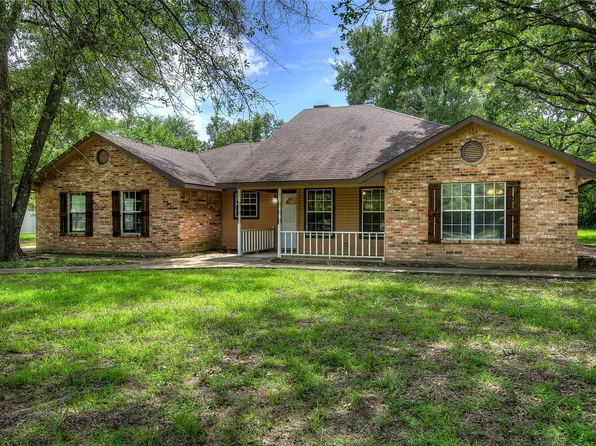 225 Rs County Rd #1278, Emory, TX 75440