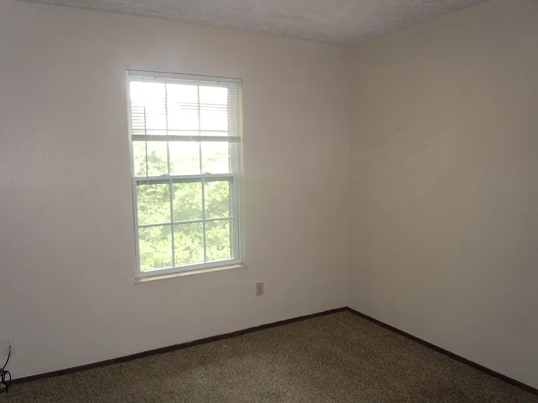 1108 Apache Dr — Photo 6