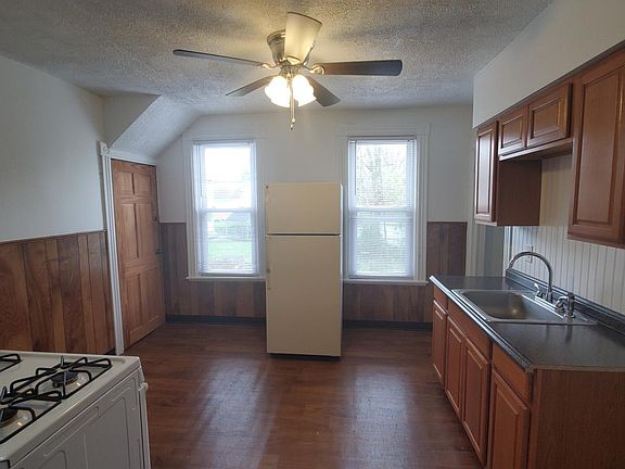 3rd image of 1614 Bleecker St APT 2