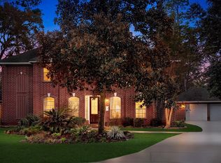 2 Taupewood Pl, The Woodlands, TX 77384