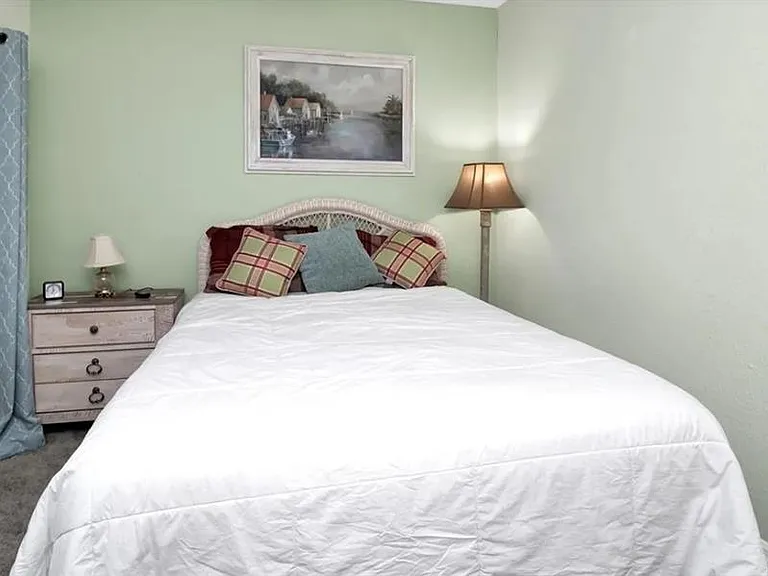 19335 Water Oak Dr #108 — Photo 7