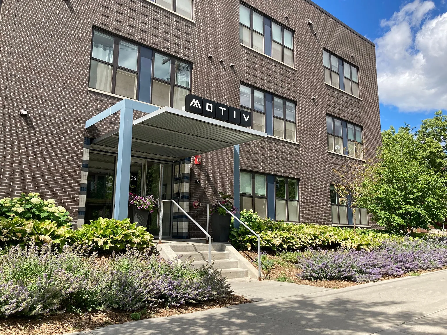 Motiv Apartments — Photo 1