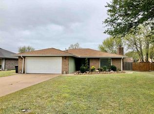 2618 Constitution Ave, Enid, OK 73703