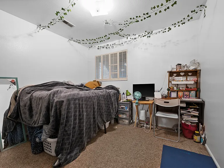2089 E Donegal Cir #2089 — Photo 19