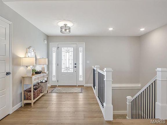3rd image of 1013 Waymaker Ln