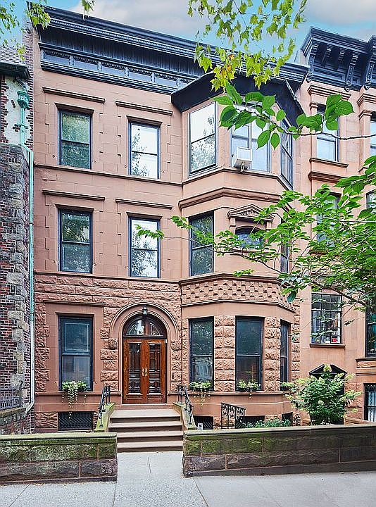 1st image of 870 President St
