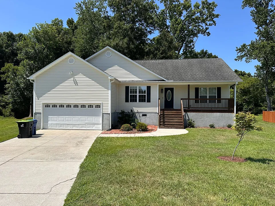 102 Brookhaven Dr