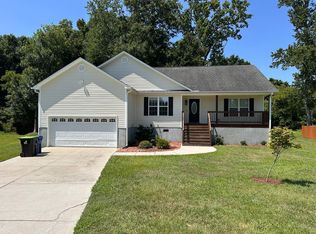 102 Brookhaven Dr, Richlands, NC 28574