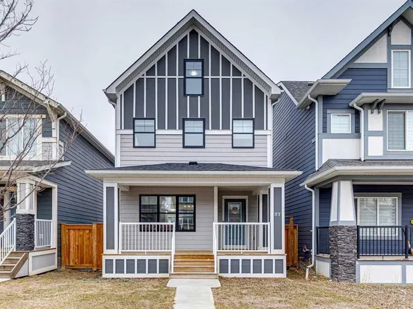 27 E Masters Mnr SE, Calgary, AB T3M 2R3
