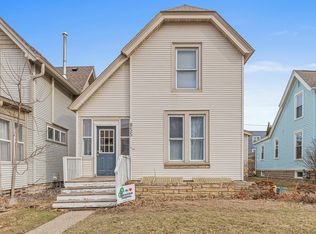 855 Hague Ave, Saint Paul, MN 55104