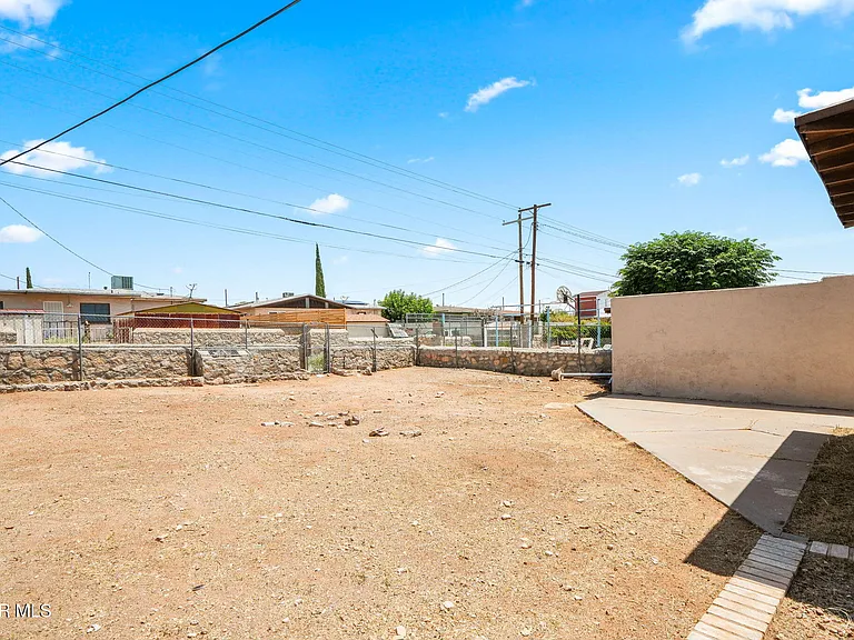 3125 Van Buren Ave — Photo 26