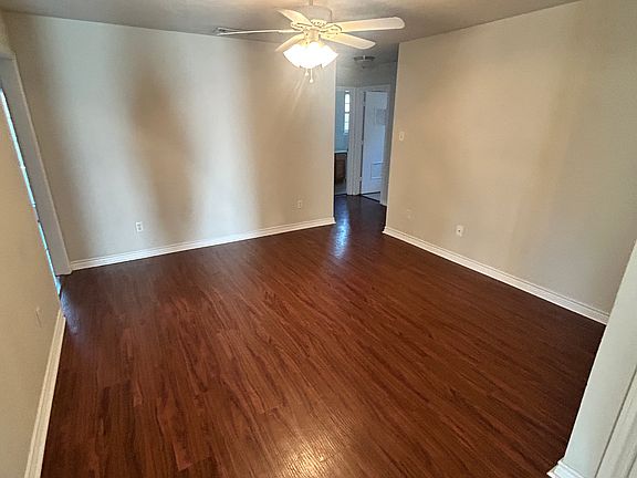 3rd image of 1203 Danville Ln