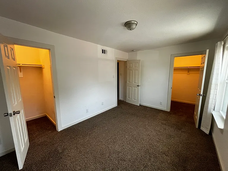 6211 Manor Rd #115 — Photo 22