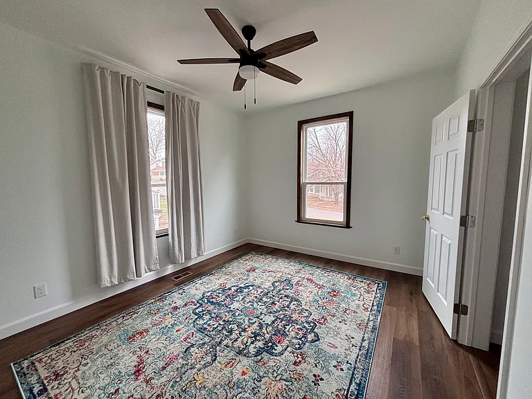 844 Marshall Ave — Photo 24