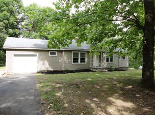 1170 Cole Rd, Camden, TN 38320