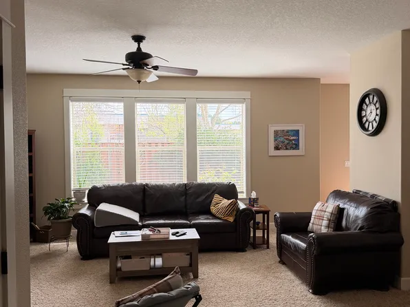 620 SW 171st Ave, Beaverton, OR 97006