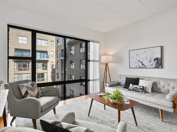 170 Gore St APT 413, Cambridge, MA 02141