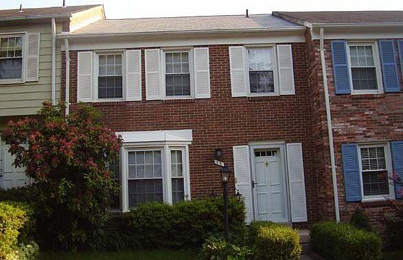 1st image of 13 Marwood Ct