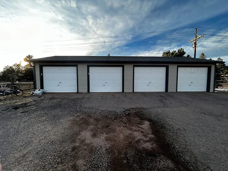 640 Forest Edge Rd — Photo 10