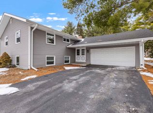 2035 Stornway Dr, Rockford, IL 61107