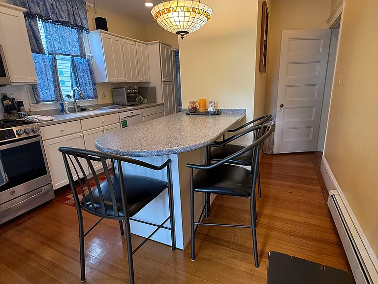 31 Fletcher St #1 — Photo 2